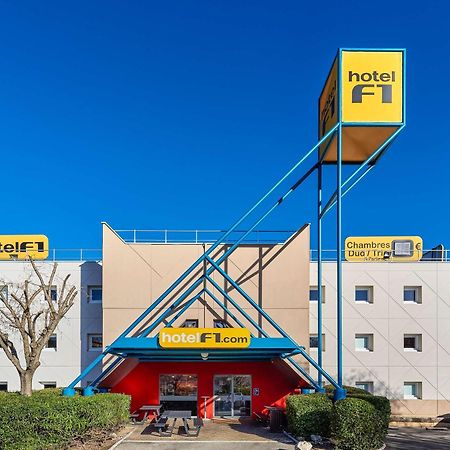 Hotelf1 Moret Fontainebleau Exterior foto